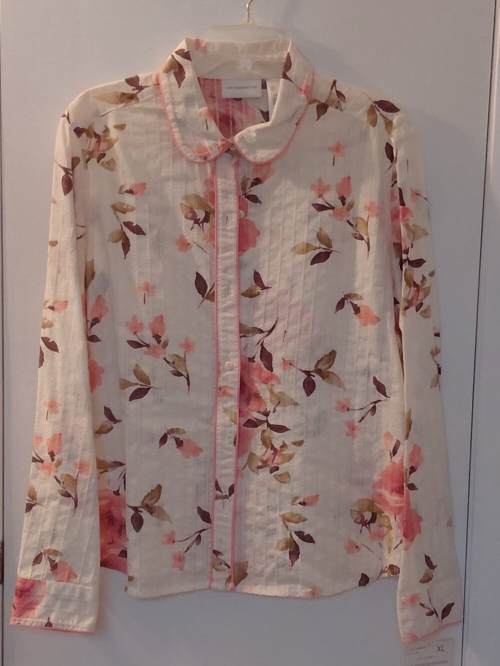 XL LIZ claiborne Women's Blouse 100% cotton 6 front buttons 2 buttons on  cuffs